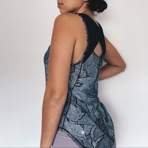 Lululemon Sculpt tank